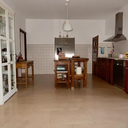 La Resinera Homestay La Adrada